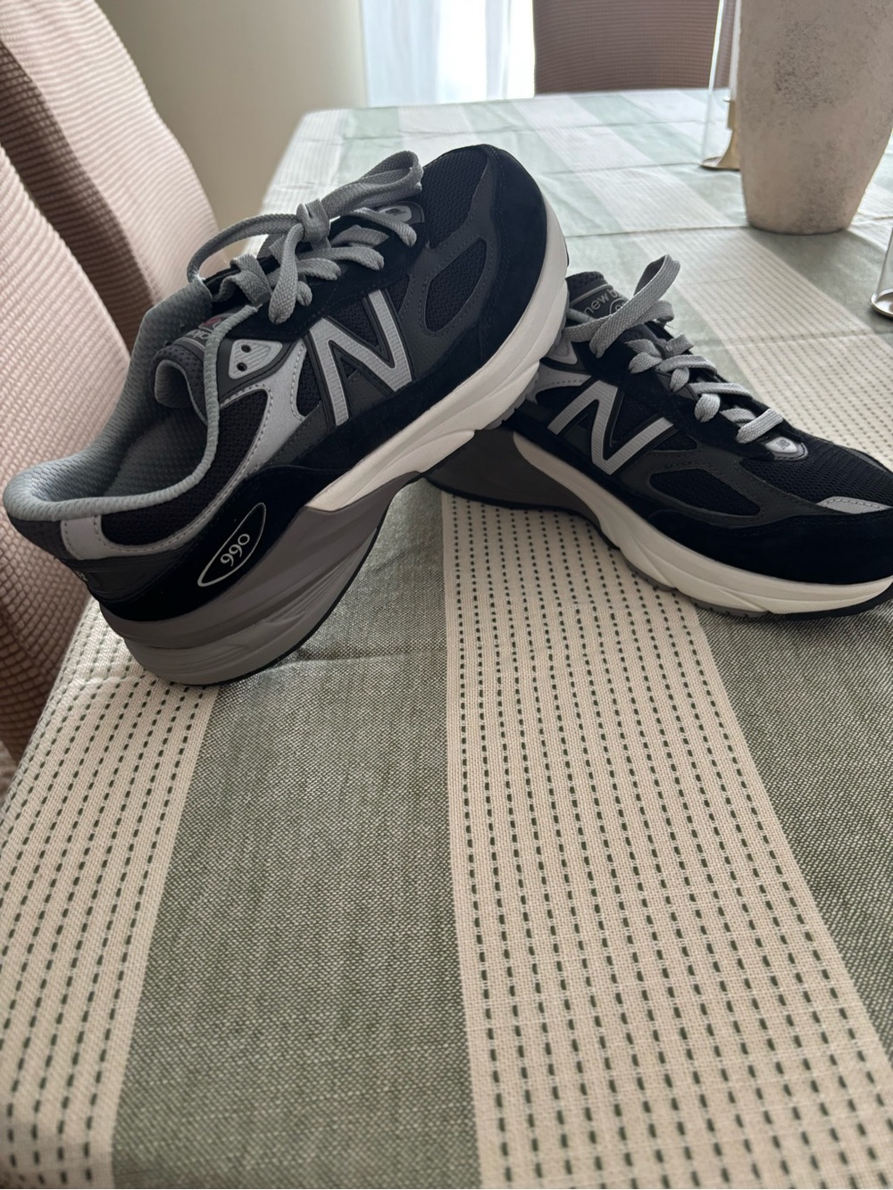 New Balance Men’s 990 Sneakers — Black & Gray